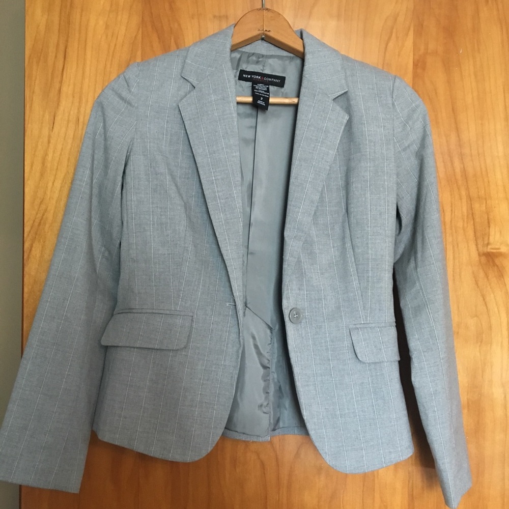 Gray Suit Jacket - Picture 2 of 8